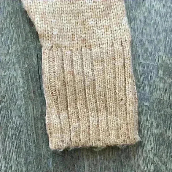 Banana Republic Cozy Oversized Turtleneck Sweater - Picture 4 of 8